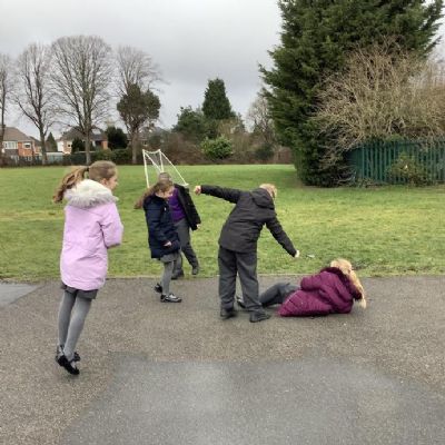 In Lowry, we had a fantastic morning finding out about the beginning of the Tudor period and important events that happened during this time in history.